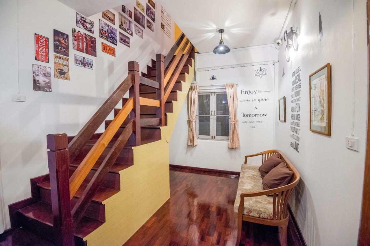 Auberge de jeunesse T Smy House à Bangkok Extérieur photo