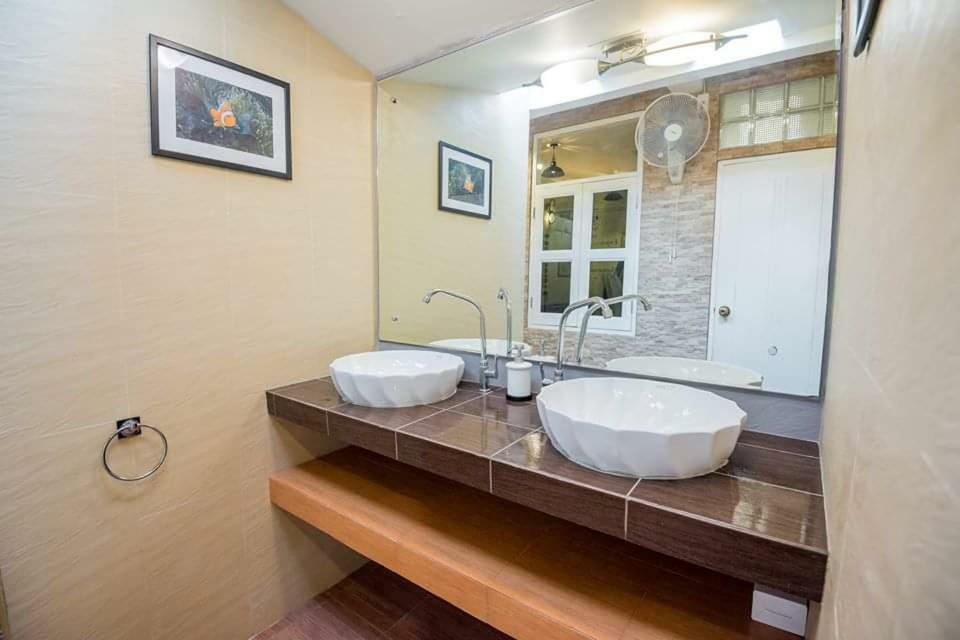 Auberge de jeunesse T Smy House à Bangkok Extérieur photo