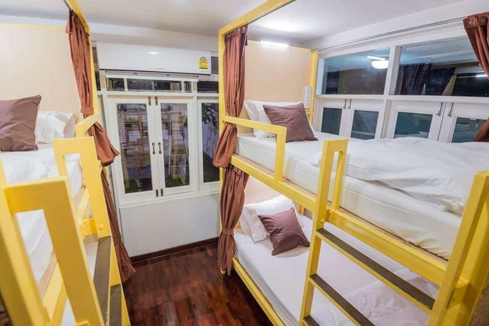 Auberge de jeunesse T Smy House à Bangkok Extérieur photo